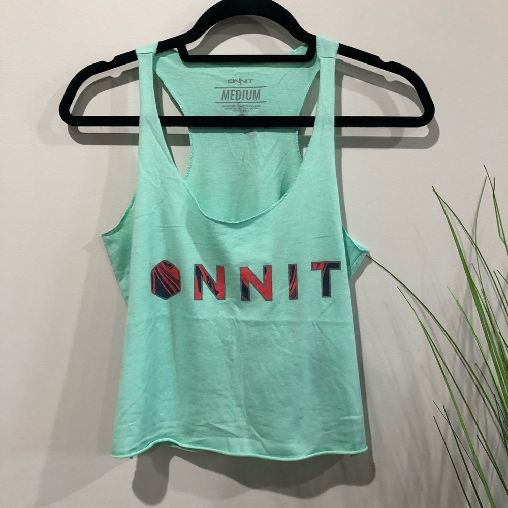ONNIT tank M cropped length fitness